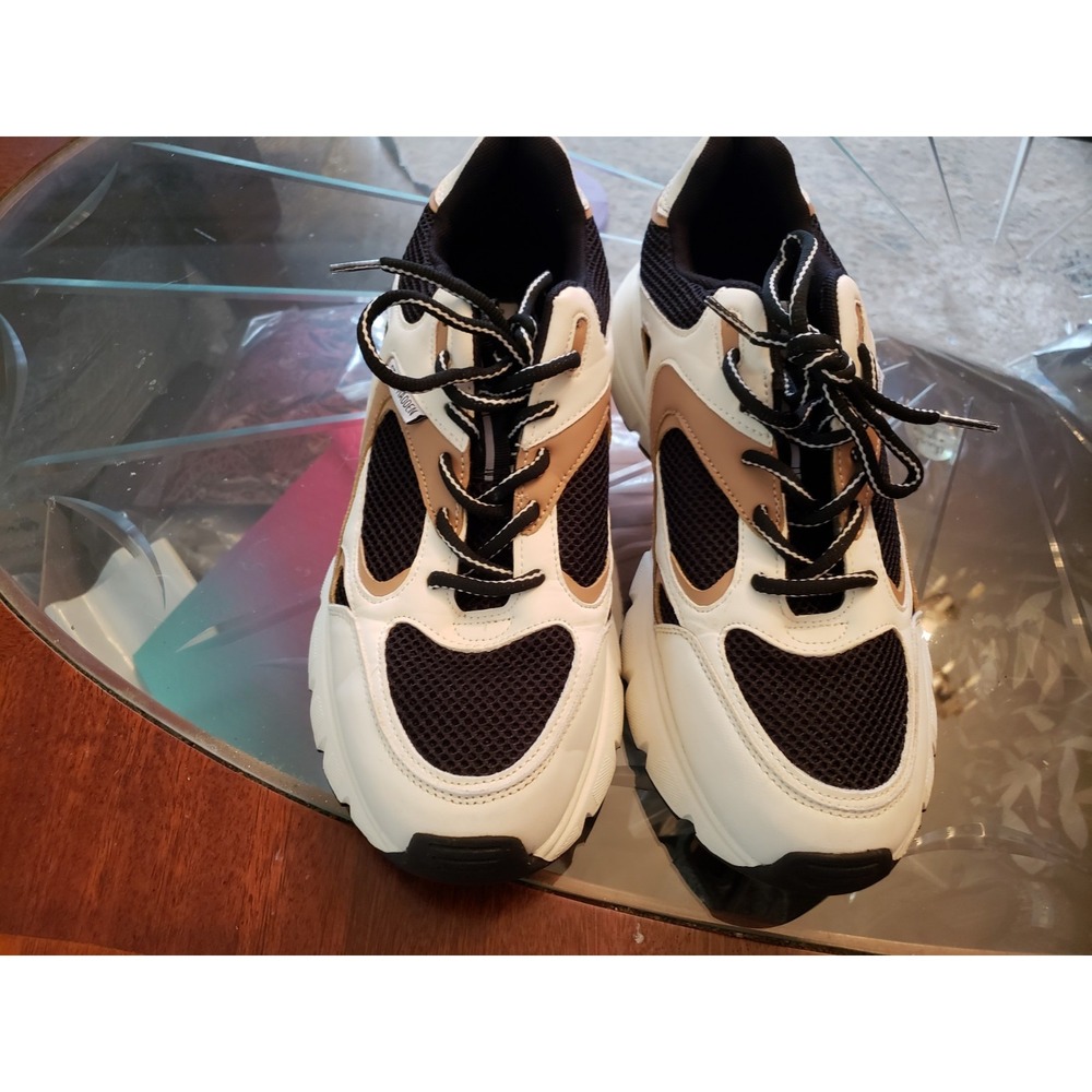 Steve Madden Ivory Black And Tan Shoes Size 11